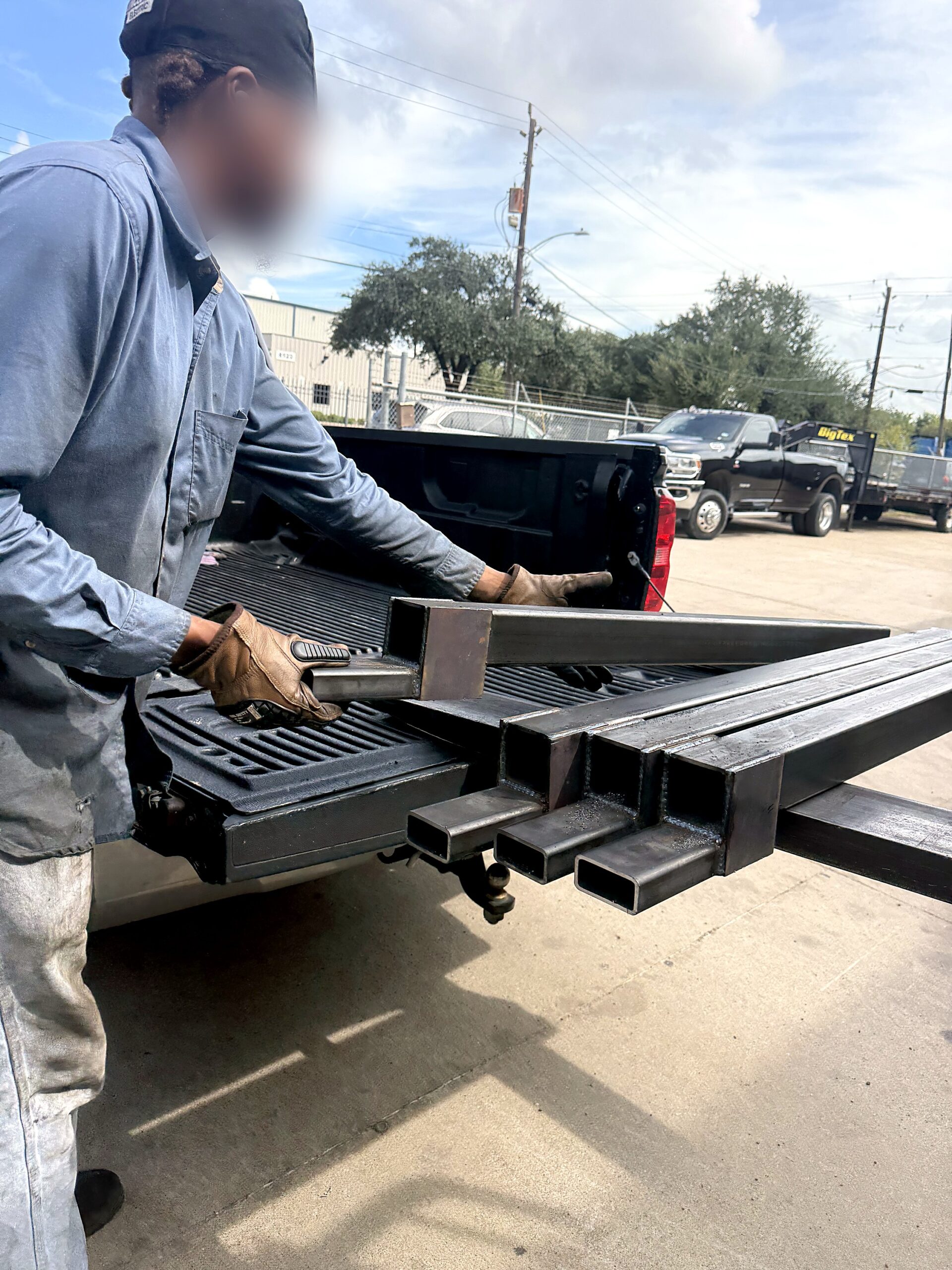 Estaca para Tubo Reforzada 3"x3" — Entra en el Bolsillo Estándar - Imagen 9